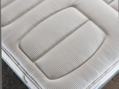 New York1 Simmons matras New York